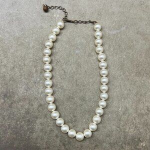Vintage Single Strand Faux Ivory Pearl Necklace with Hook and Eye Closure